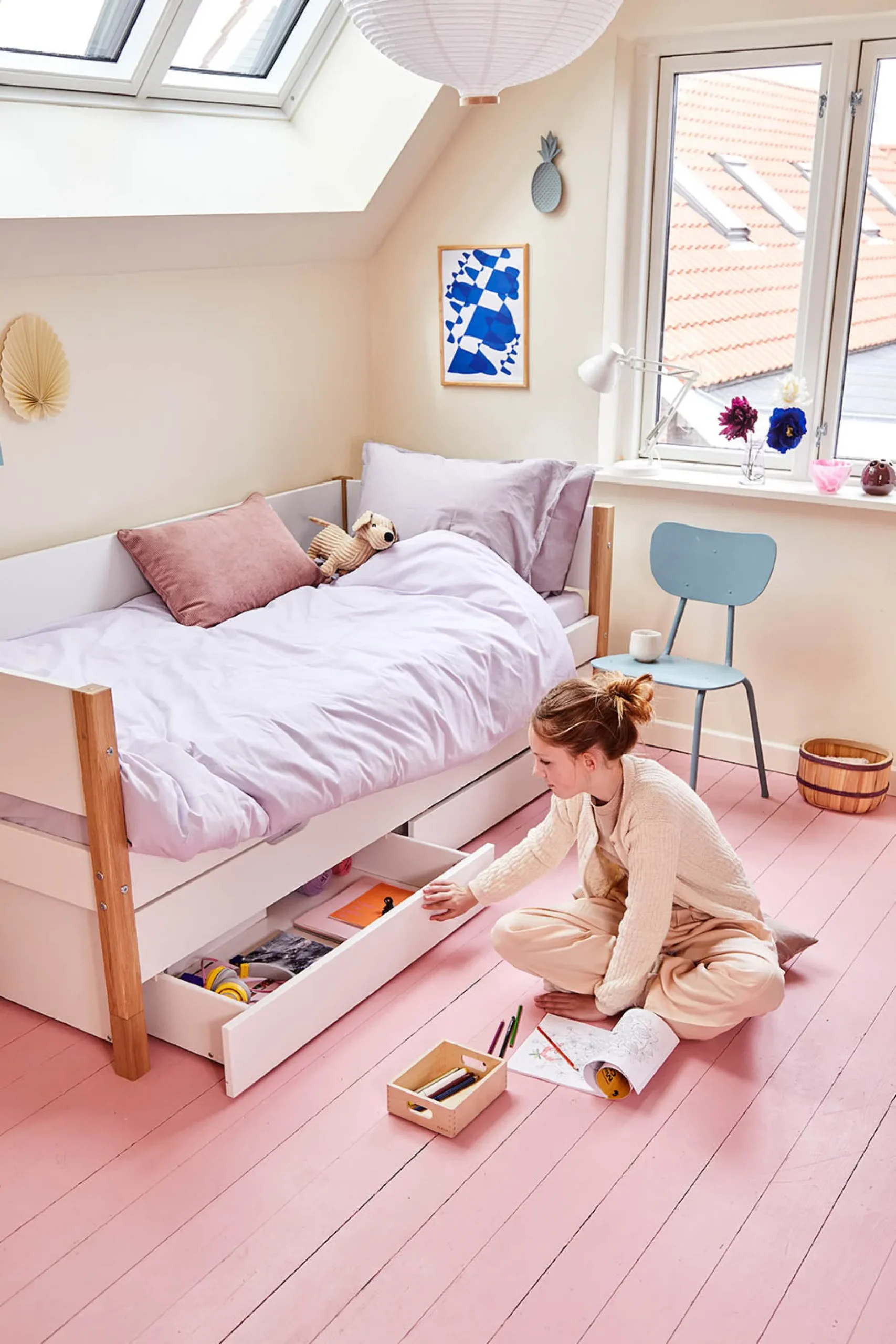 Ausziehbett mit 2 Schubladen