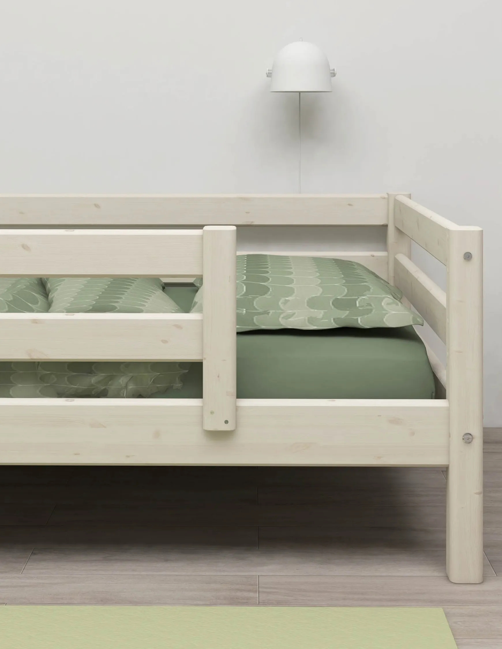 Einzelbett m. halber Absturzsicherung