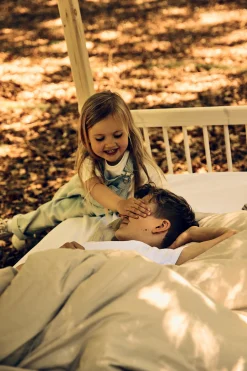 Etagenbett mit senkrechter Leiter