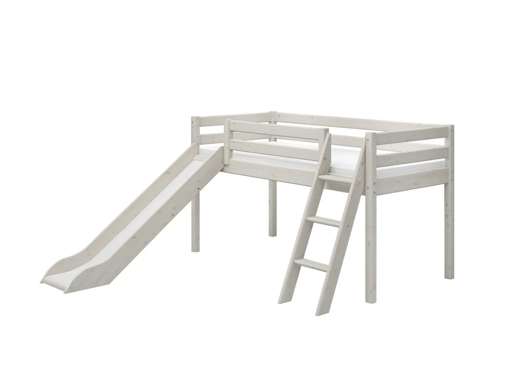 Halbhohes Bett mit Rutsche und Schrägleiter