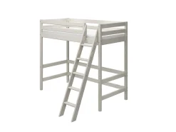 Hochbett mit Schrägleiter