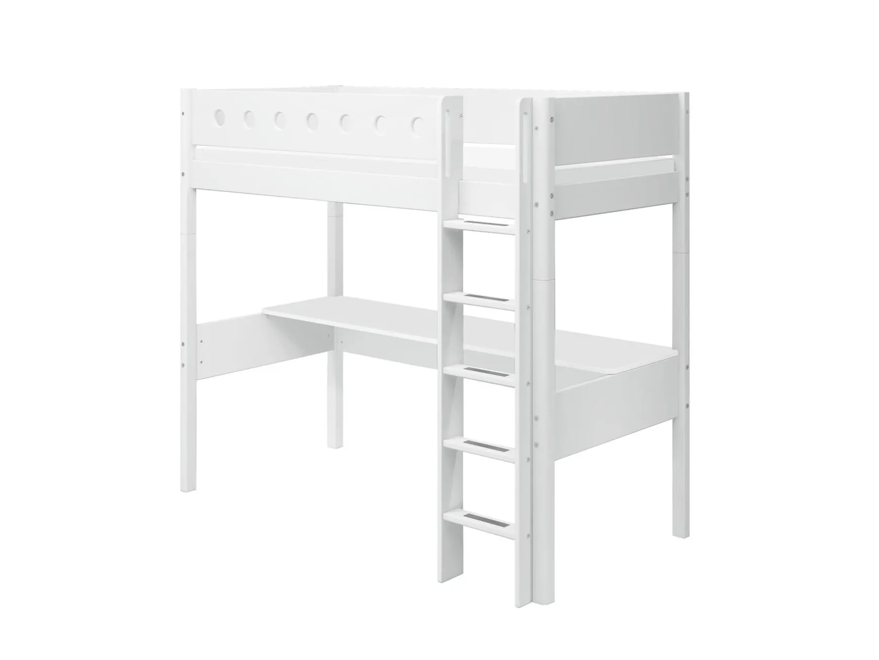 Hochbett mit senkrechter Leiter