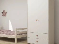 Kleiderschrank