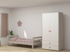 Kleiderschrank
