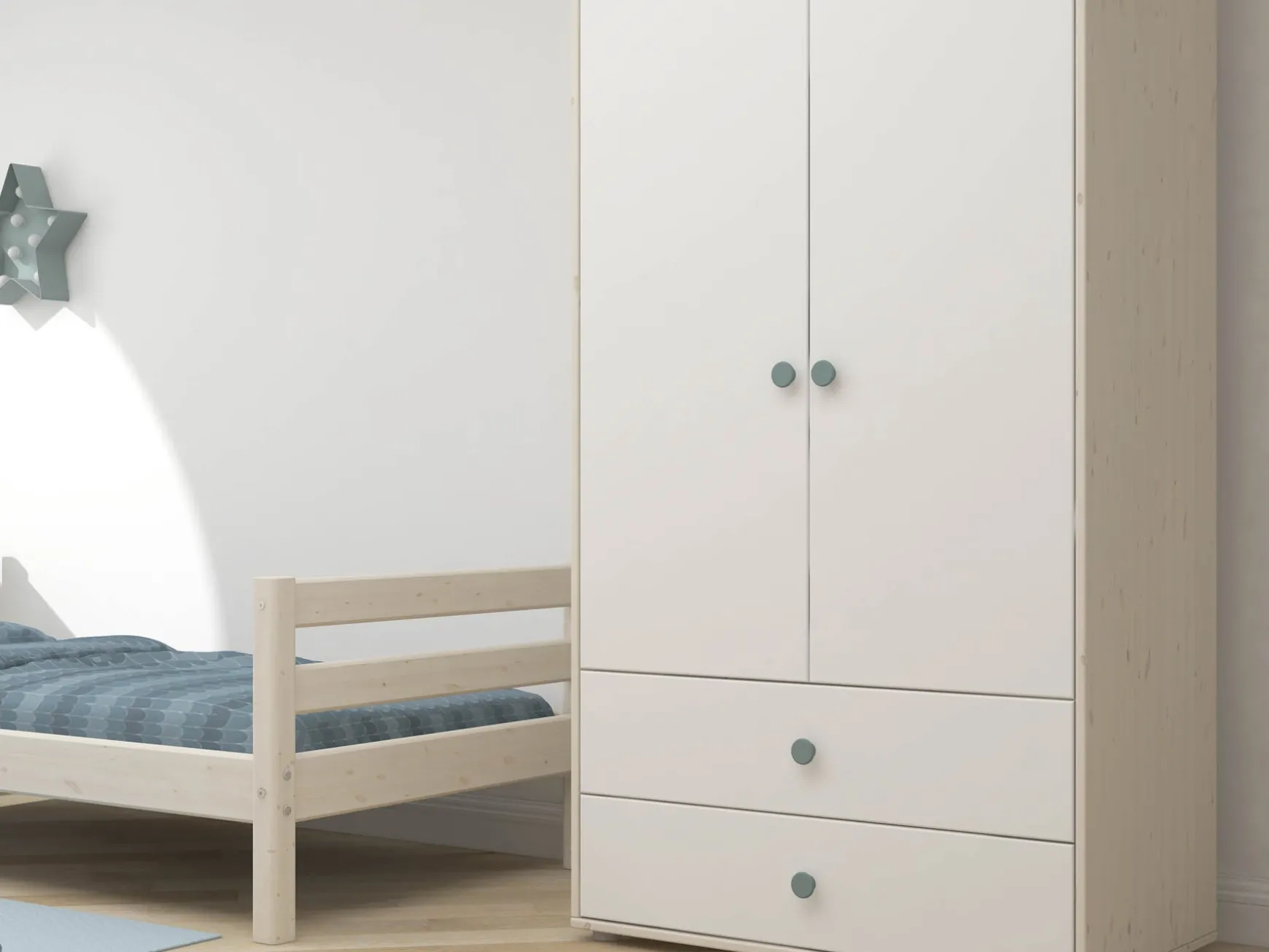 Kleiderschrank