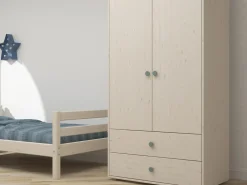 Kleiderschrank