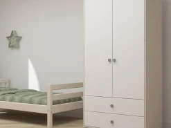 Kleiderschrank