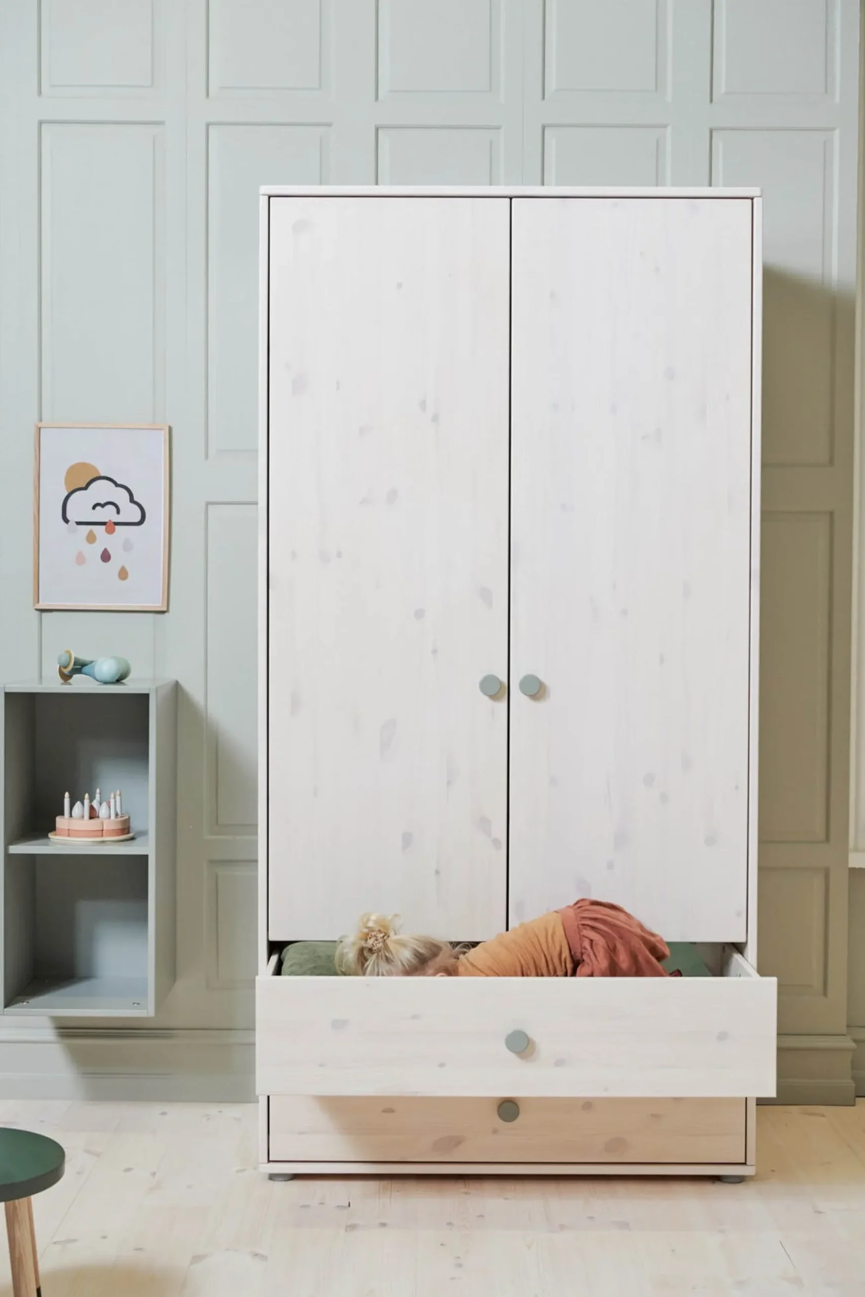 Kleiderschrank
