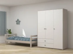 Kleiderschrank