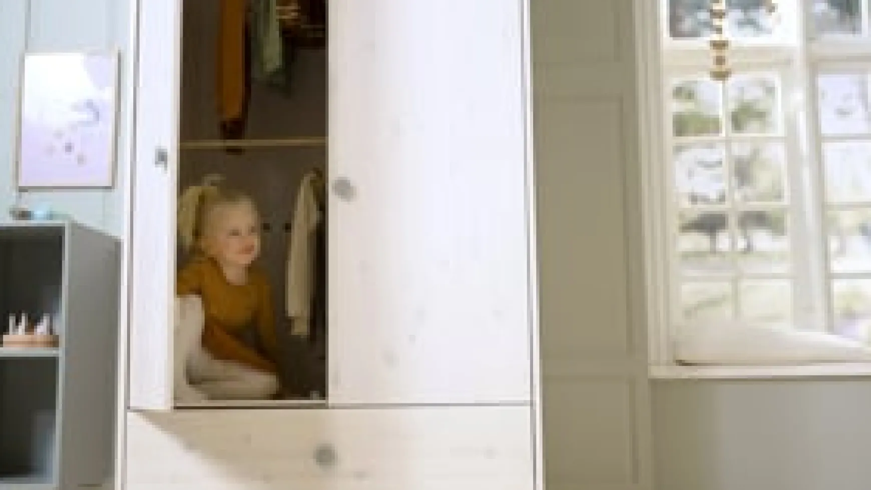 Kleiderschrank