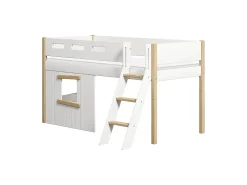 Mittelhohes Bett, mit Schrägleiter & Baumhaus-Bettenfronten, Holz