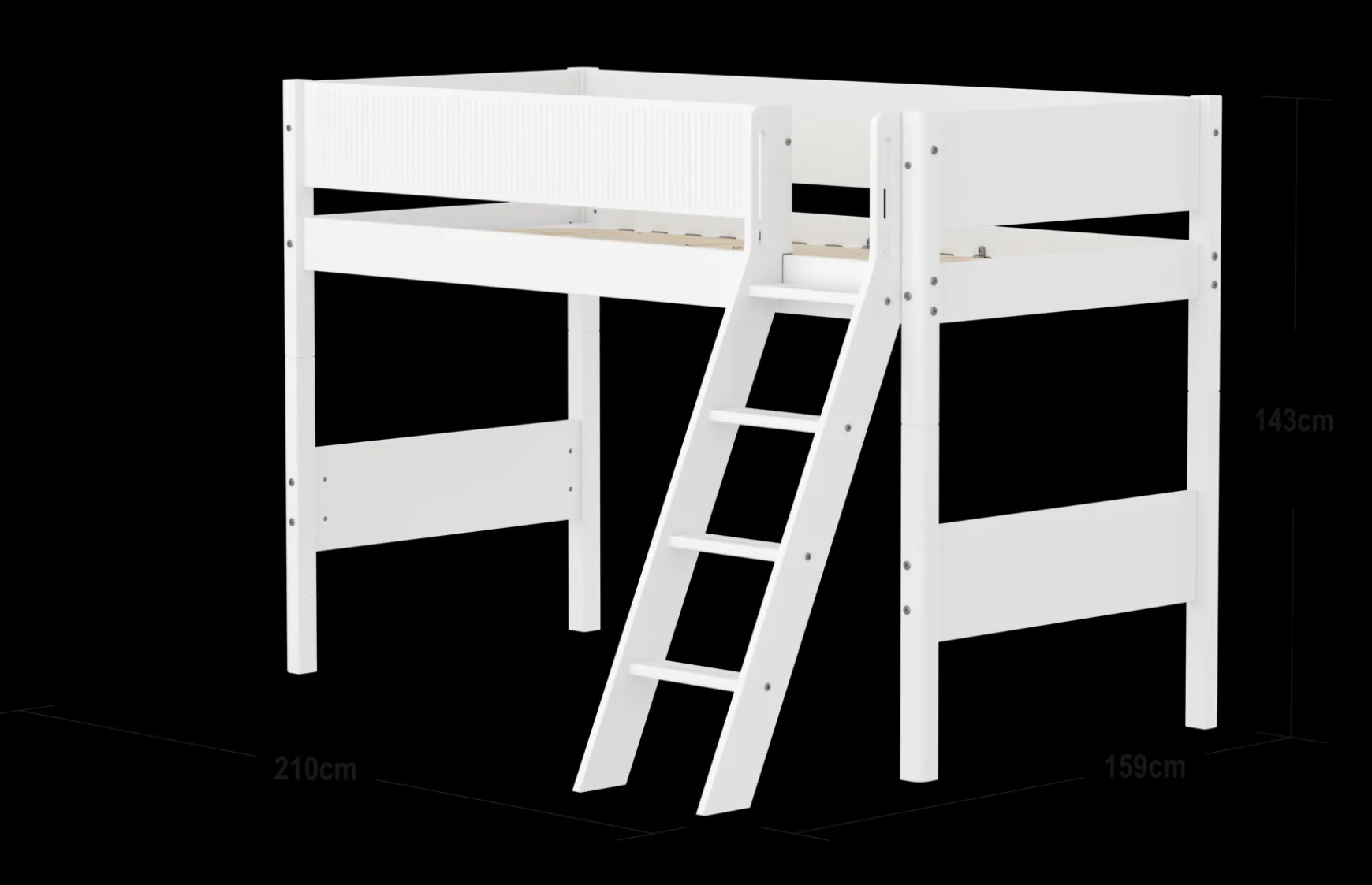 Mittelhohes Bett mit Schrägleiter