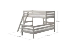 Mittelhohes Bett mit Schrägleiter