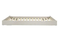 Pull-out bed
